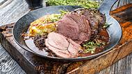 Wildschweinrücken mit Kräuterkruste