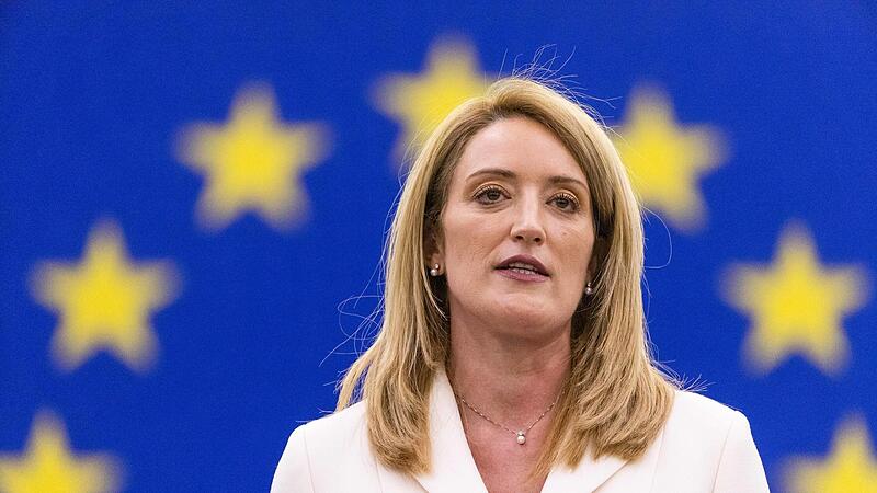 Roberta Metsola ist als bisher dritte Frau zur Präsidentin des Europäischen Parlaments gewählt worden. Roberta Metsola ist als bisher dritte Frau zur Präsidentin des Europäischen Parlaments gewählt worden.