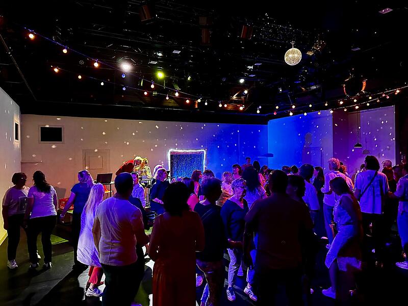 Landestheater Coburg: Stimmung bei Straubs Musikladen
