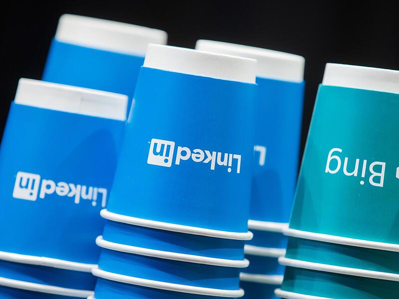 Netzwerk LinkedIn und Suchmaschine Bing