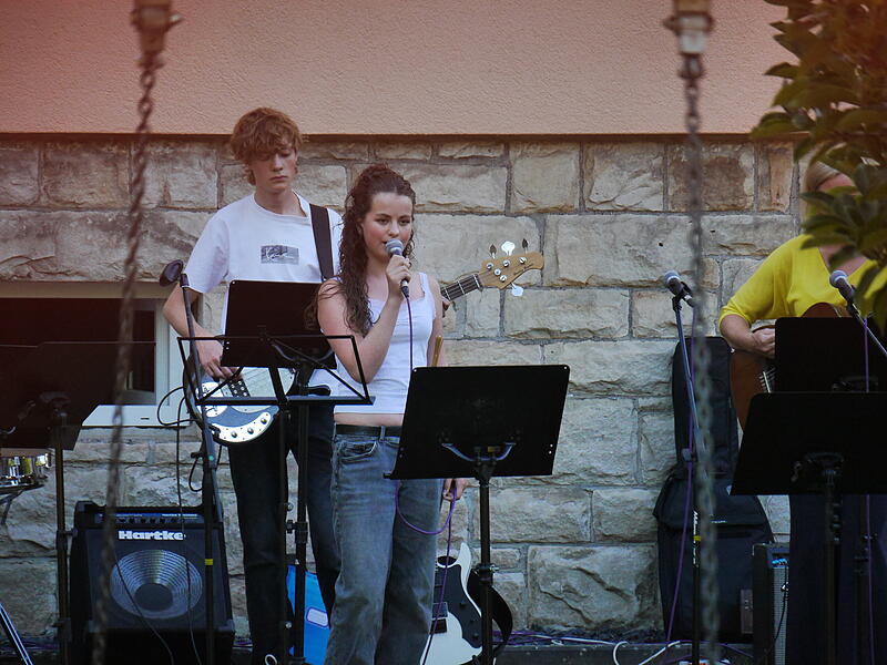 PicknickdeckenkonzertPicknickdeckenkonzert Musik an der Sinn in Bad Brückenau