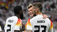 Antonio R&uuml;diger, Toni Kroos und Robert Andrich (von links) bejubeln das vermeintliche 1:0. Der Treffer von Andrich wurde allerdings zur&uuml;ckgenommen.