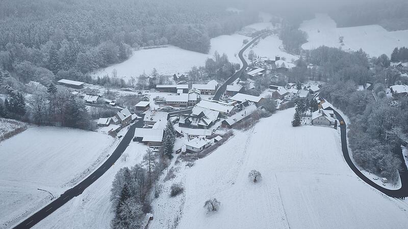 Blick &uuml;ber Tremersdorf in Richtung Neukirchen am Mittwochnachmittag: Hier liegt Schnee.