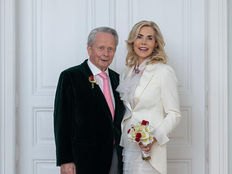 Wolfgang Porsche und Gabriela zu Leiningen haben geheiratet Wolfgang Porsche und Gabriela zu Leiningen haben geheiratet