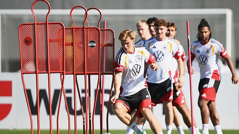 Finn Jeltsch ist einer von vielen Neuen in der Nationalmannschaft. Er k&ouml;nnte am Donnerstag zu seinem L&auml;nderspiel-Deb&uuml;t kommen.