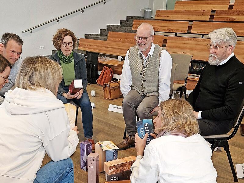 Reger Austausch beim Schulpastoraltag auf dem Volkersberg.