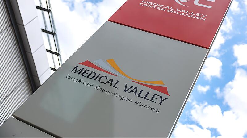 Siemens Healthineers, FAU, Mittelstand und Start-ups: Medizintechnik made in Franken ist mehr als nur Bildgebung und Exzellenzforschung. Was das mit dem Medical Valley zu tun hat und wie Franken seinen Titel als Medizintechnik-Mekka behalten will.