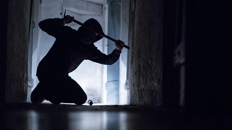 Opfer von Langfingern? Diese Policen brauchen Sie jetzt