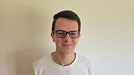 Hannes Pörtner Hannes Pörtner hat sein Abitur mit der Traumnote 0,98 gemacht.