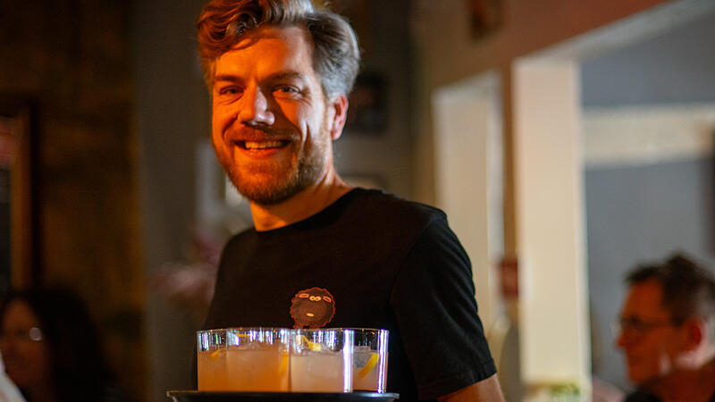 Cocktail-Tasting von "Feines aus Franken", "Fränkischer Talk" und fränkische-rezepte.de im Schwarzen Schaf in Bamberg.Cocktail-Tasting im Schwarzen Schaf Cocktail-Tasting von "Feines aus Franken", "Fränkischer Talk" und fränkische-rezepte.de im Schwarzen Schaf in Bamberg.Cocktail-Tasting im Schwarzen Schaf