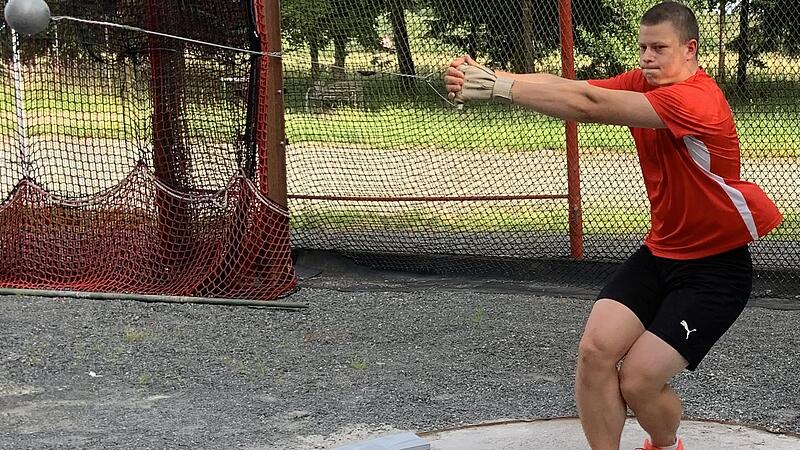 Hammerwerfer Matti Hummel vom UAC Kulmbach hat die U20-Europameisterschaft im finnischen Tampere vor Augen. Hammerwerfer Matti Hummel vom UAC Kulmbach hat die U20-Europameisterschaft im finnischen Tampere vor Augen.