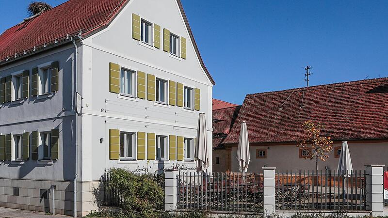 Für den Museumsgasthof Schmaus in Frensdorf sucht der Landkreis nach einem neuen Pächter. Für den Museumsgasthof Schmaus in Frensdorf sucht der Landkreis nach einem neuen Pächter.