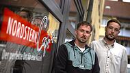 Das Café Nordstern im Forchheimer Norden ist seit Dezember 2024 geschlossen - und bleibt es. Für die Betreiber Tobias Seifert (links) und Oliver Knörig kein leichter Schritt.Forchheim & Fränkische Schweiz