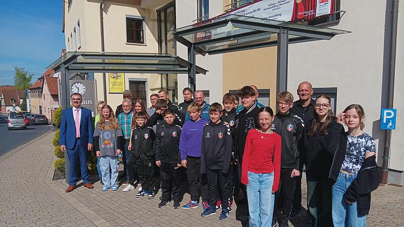 Die Gemeinde Nüdlingen hat die Sportler des Jahres 2023 im Rahmen eines Empfangs im Rathaus ausgezeichnet.