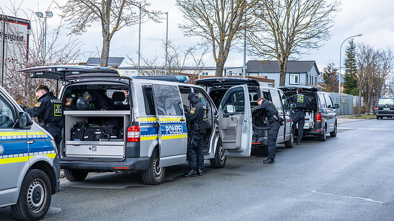 Am Mittwoch, 11. M&auml;rz, ist in der Stra&szlig;e an der Galgenbr&uuml;cke in Baiersdorf ein Gesch&auml;ft bei einem Raub&uuml;berfall &uuml;berfallen worden.