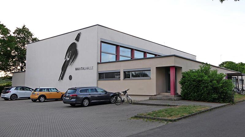 Für die Maintalhalle in Untertheres wurden vier Varianten für die Wärmeversorgung untersucht. Eine Pelletheizung erwies sich als wirtschaftlichste Lösung. Für die Maintalhalle in Untertheres wurden vier Varianten für die Wärmeversorgung untersucht. Eine Pelletheizung erwies sich als wirtschaftlichste Lösung.