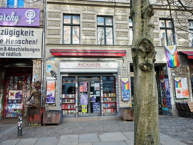 Buchhandlung "Zur schwankenden Weltkugel" in Berlin