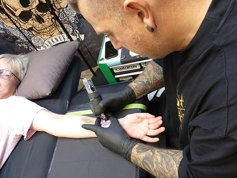 Tattoo-Aktion in AdeldsorfTattoo-Aktion in Adeldsorf