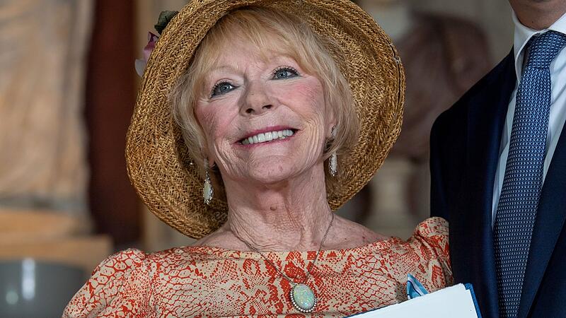 Elke Sommer Elke Sommer