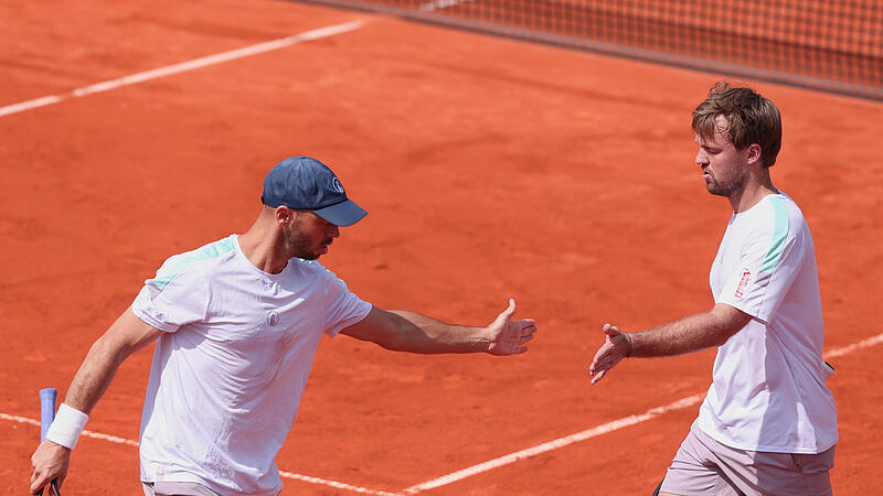 Wieder gemeinsam auf dem Court: Kevin Krawietz (r.) und Tim Pütz spielen in Monte Carlo Seite an Seite. Wieder gemeinsam auf dem Court: Kevin Krawietz (r.) und Tim Pütz spielen in Monte Carlo Seite an Seite.