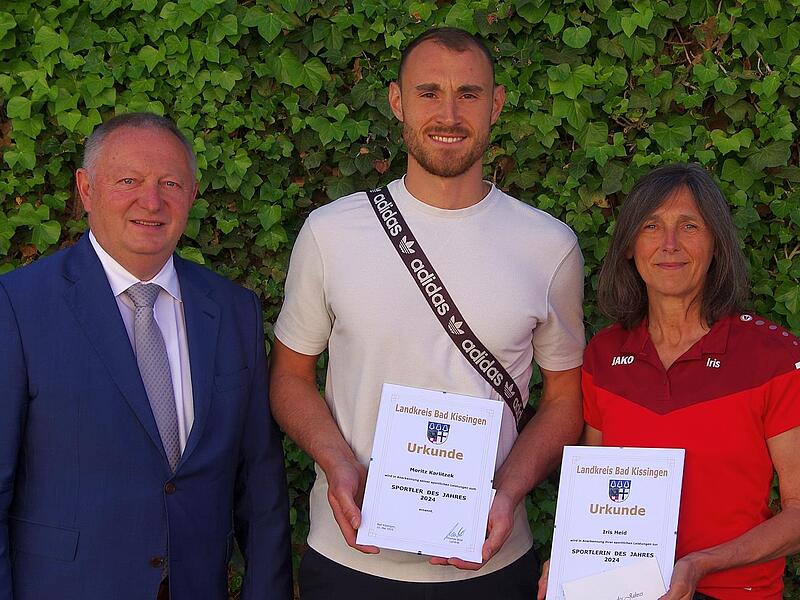 Landrat Thomas Bold hat Moritz Karlitzek und Iris Heid als Sportler und Sportlerin des Jahres ausgezeichnet.