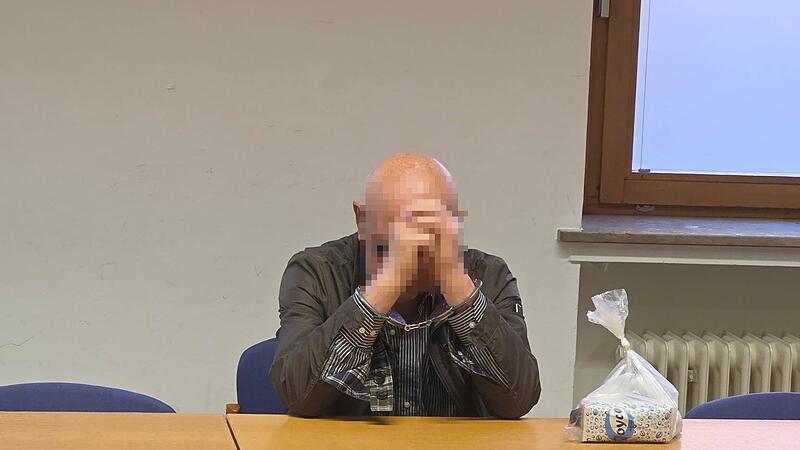 Dem Senior wird der Mord an seiner Partnerin in Hammelburg vorgeworfen. Dem Senior wird der Mord an seiner Partnerin in Hammelburg vorgeworfen.