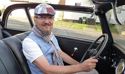 Oldtimerausfahrt mit VorkriegsoldtimernOldtimerausfahrt mit Vorkriegsoldtimern