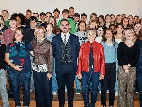 Die Gäste des Erasmus+-Projekts in Coburg mit Drittem Bürgermeister Can Aydin.