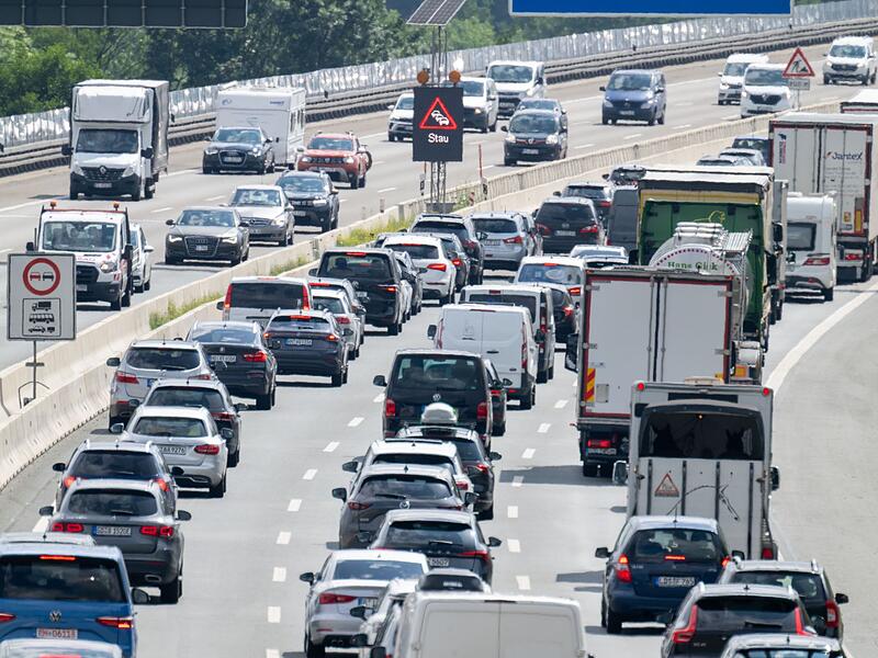 Stau auf der Autobahn Stau auf der Autobahn
