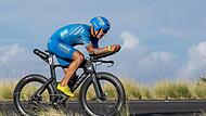 Andreas Dreitz bei seiner Paradedisziplin, dem Radfahren, beim dem der Michelauer nach 130 Kilometern muskuläre Probleme bekam.