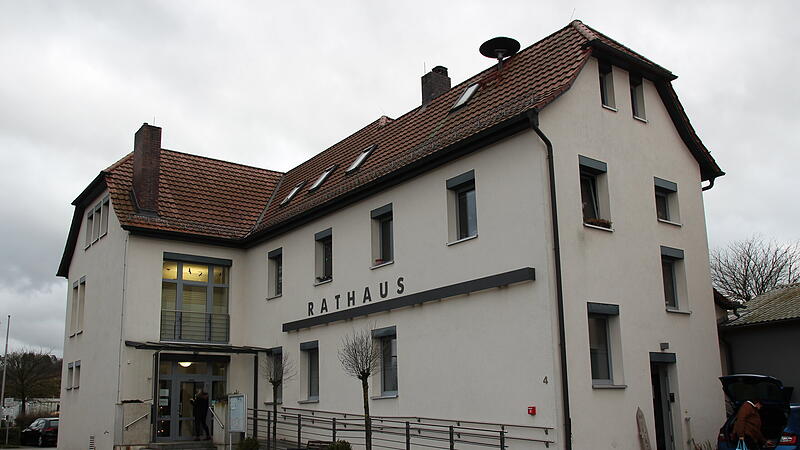 Gemeinde Itzgrund - Kreis Coburg - Rathaus - Komplettansicht