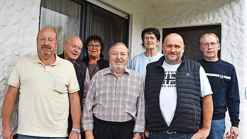 Sie waren bis zur Auflösung des Vereins im Amt (v.l.): Vorstandsmitglied Andreas Fugmann, 2. Vorsitzender Konrad Kraus, Schatzmeisterin Sabine Kraus, 1. Vorsitzender Kurt Kodisch, Vorstandsmitglied Ida Kodisch, Schriftführer Markus Leikeim und ste...