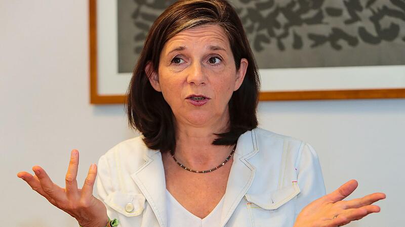 Katrin G&ouml;ring-Eckardt beim Interview in Bamberg