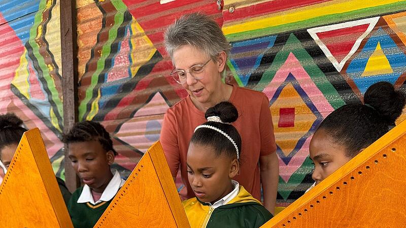 Zauberharfe in Südafrika Anke Spindler Zauberharfe in Südafrika Anke Spindler