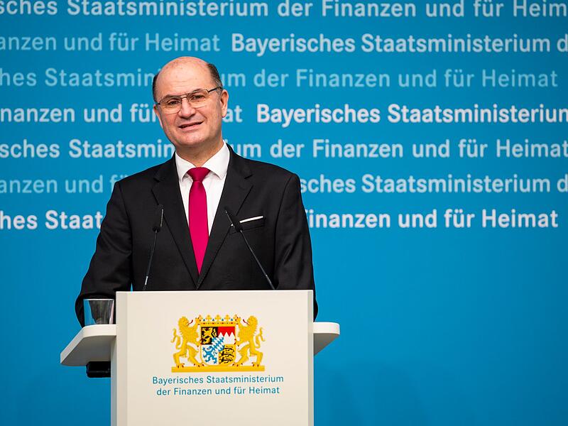 Heimatminister Albert F&uuml;racker