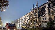 Nach der Explosion und einem Brand in einem Regensburger Wohnhaus Nach der Explosion und einem Brand in einem Regensburger Wohnhaus