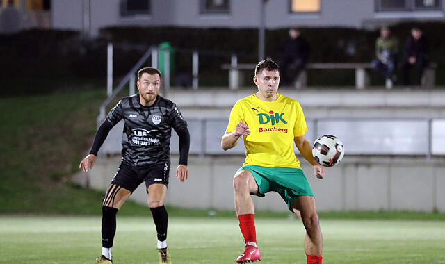 Patrick Görtler schoss die Bamberger bereits in der 3. Minute mit 1:0 in Führung. Doch nur zehn Minuten später sah er die Gelb-Rote Karte und musste das Feld verlassen.