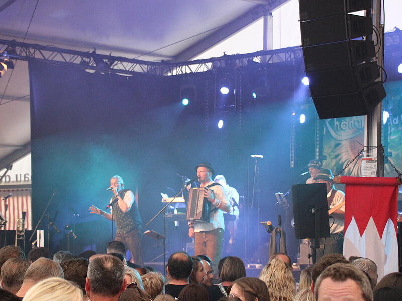 Rh&ouml;n-Festival Wildflecken: Rh&ouml;ner Bluat spielt f&uuml;r die Kissinger H&uuml;tte.