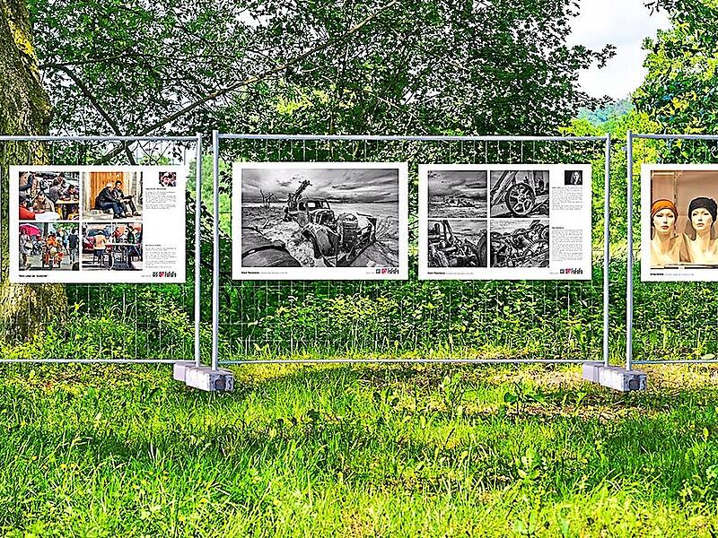 Keine Galerie mit wei&szlig;en W&auml;nden, sondern Kunst unter freiem Himmel: Dieses &bdquo;Mock-up&ldquo; von J&uuml;rgen Hormuth zeigt, wie das Projekt &bdquo;Atelier Bauzaun&ldquo; den Ebermannstadter Stadtpark in eine Ausstellung verwandeln soll.Barbara Hollfelder
