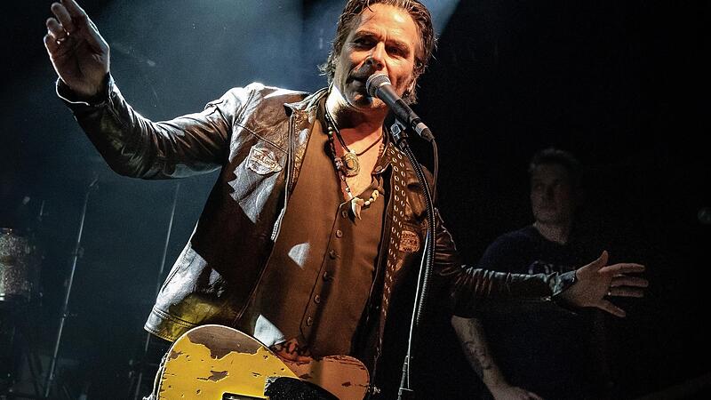 Mike Tramp wird neben anderen Rocklegenden bei „Rock meets Classic“ in Nürnberg zu hören sein.