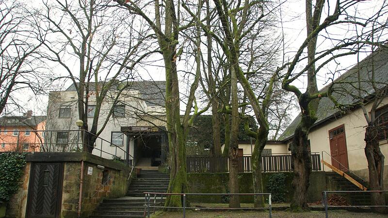 Blick auf das ehemalige Gastst&auml;ttengeb&auml;ude der brauerei Winkler in Melkendorf.