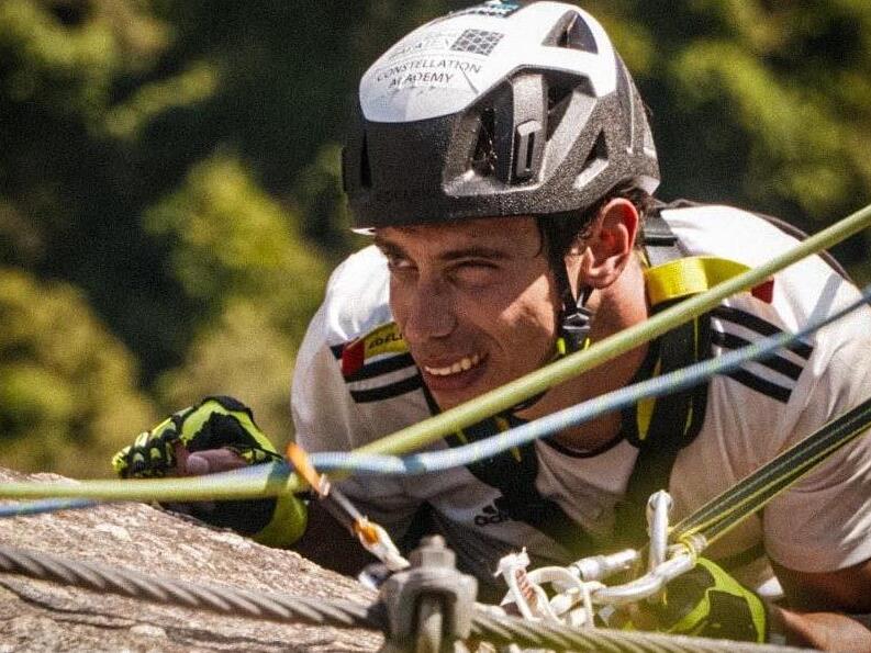 &bdquo;Johnny&ldquo; bei seinem letzten sportlichen Projekt: Der Besteigung des Zuckerhuts in Rio de Janeiro