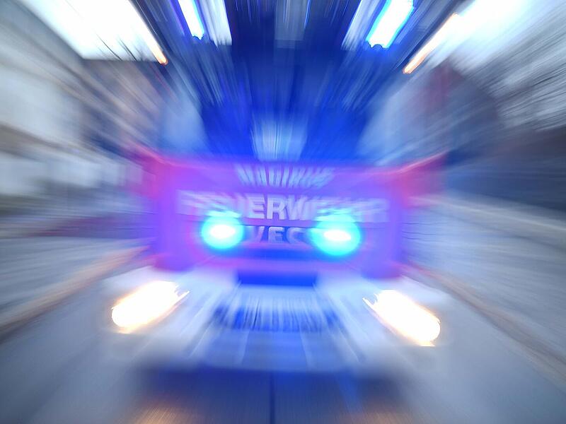 Brand in Huppendorf: 50 Einsatzkr&auml;fte k&auml;mpfen mit den Flammen