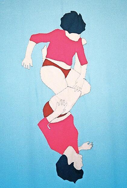 &bdquo;Becoming a knot with myself&ldquo; ist der Titel dieser Arbeit von Sophie Utikal in Arpillera-Technik.