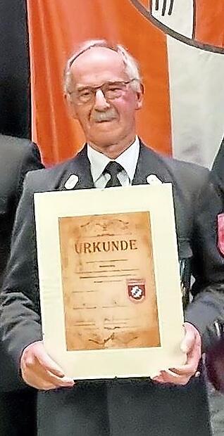 Aktiv in der Feuerwehr seit 50 Jahren: Bernhard Zillig (Daschendorf).