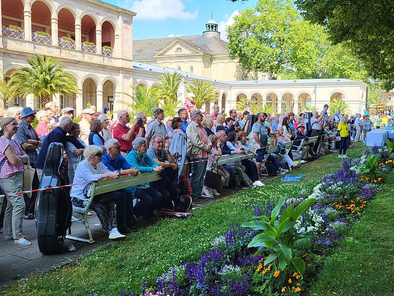 So langsam wird es voll.  Die Vorfreude auf den Symphonic Mob ist gro&szlig;.