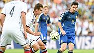 Lionel Messi (r) und Miroslav Klose Lionel Messi (r) und Miroslav Klose