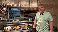 Andreas Luthardt im Café Stamm Andreas Luthardt im Café Stamm
