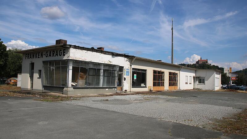 Seit Jahren verf&auml;llt die Franken-Garage weiter &ndash; warum tut sich dort nichts?