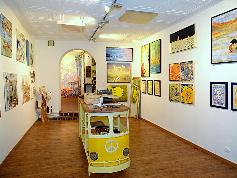 In der Galerie "Alles ein Mal" triumphiert die stilistische Vielfalt